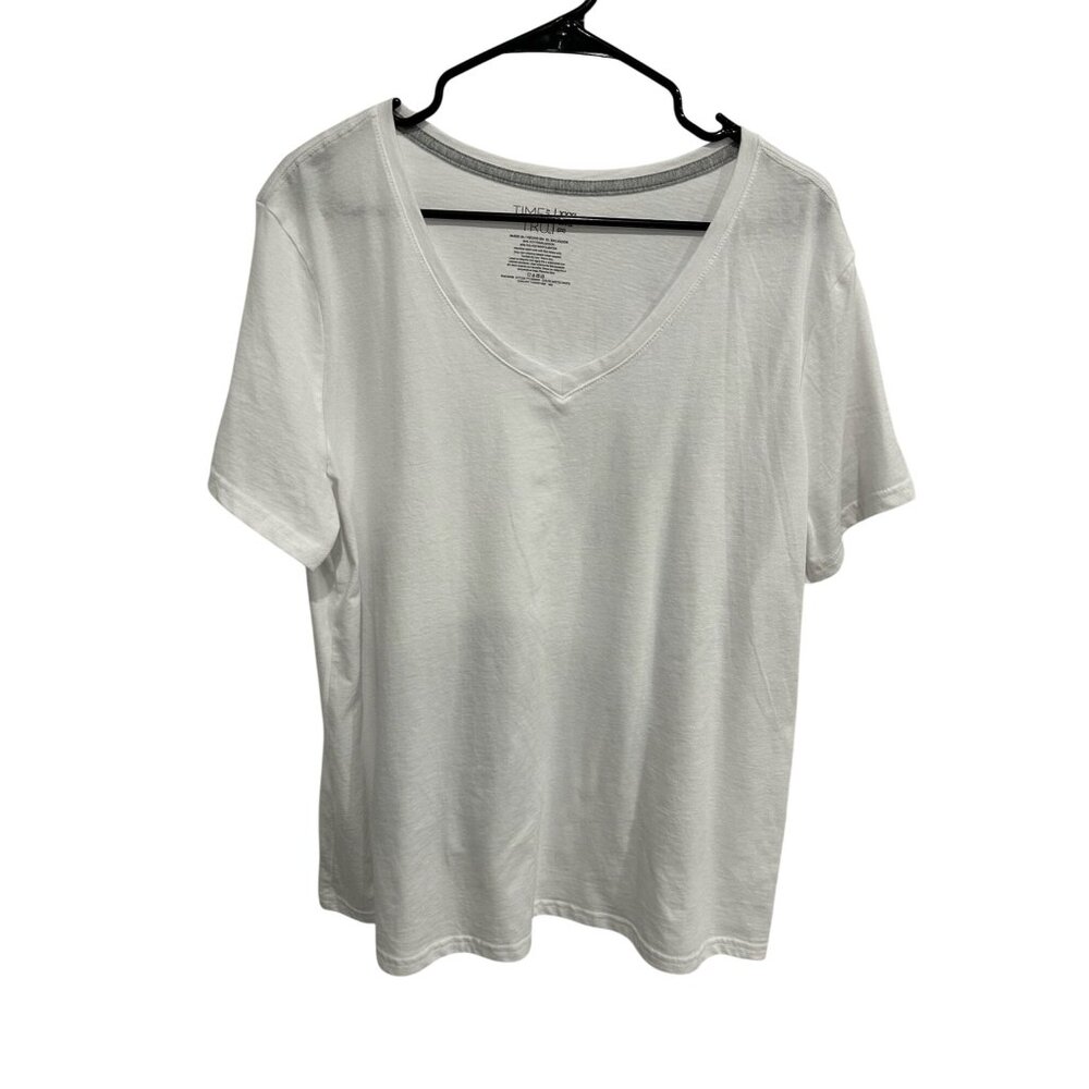 Time And Tru White V Neck T-Shirt  Size 3X Cotton Blend Short Sleeve